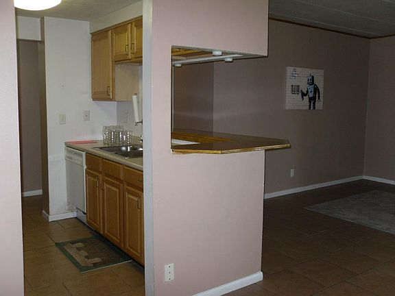 4th image of 1114 Eagle Feather Cir APT A