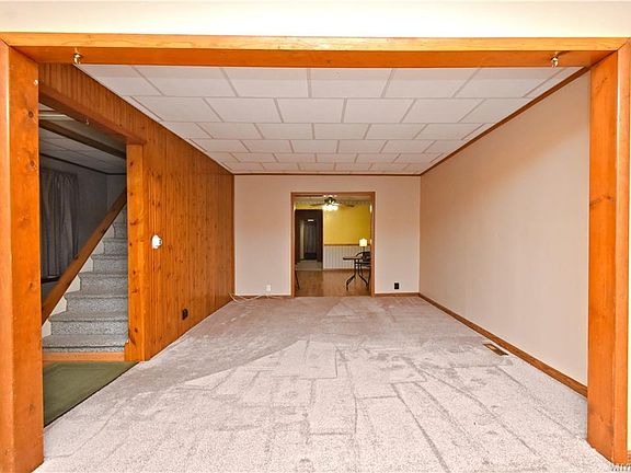 4th image of 138 Pries Ave