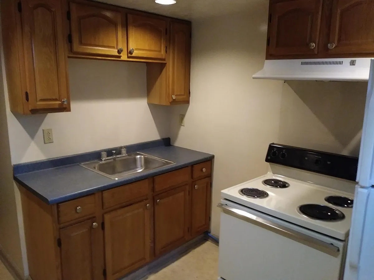 Building Photo - 1798 Duss Ave #4