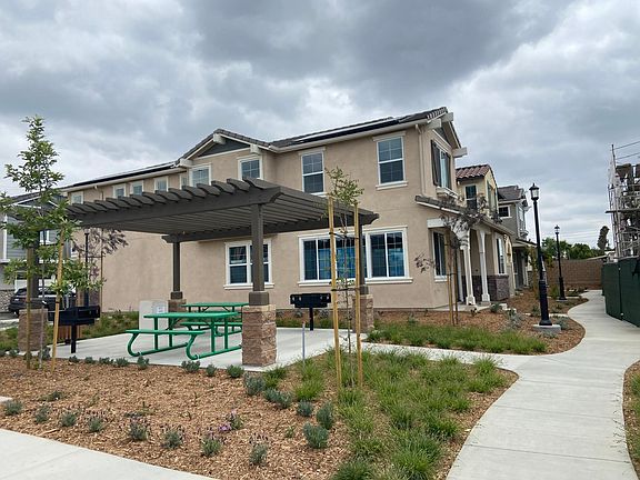 2nd image of 5597 Valencia Pl