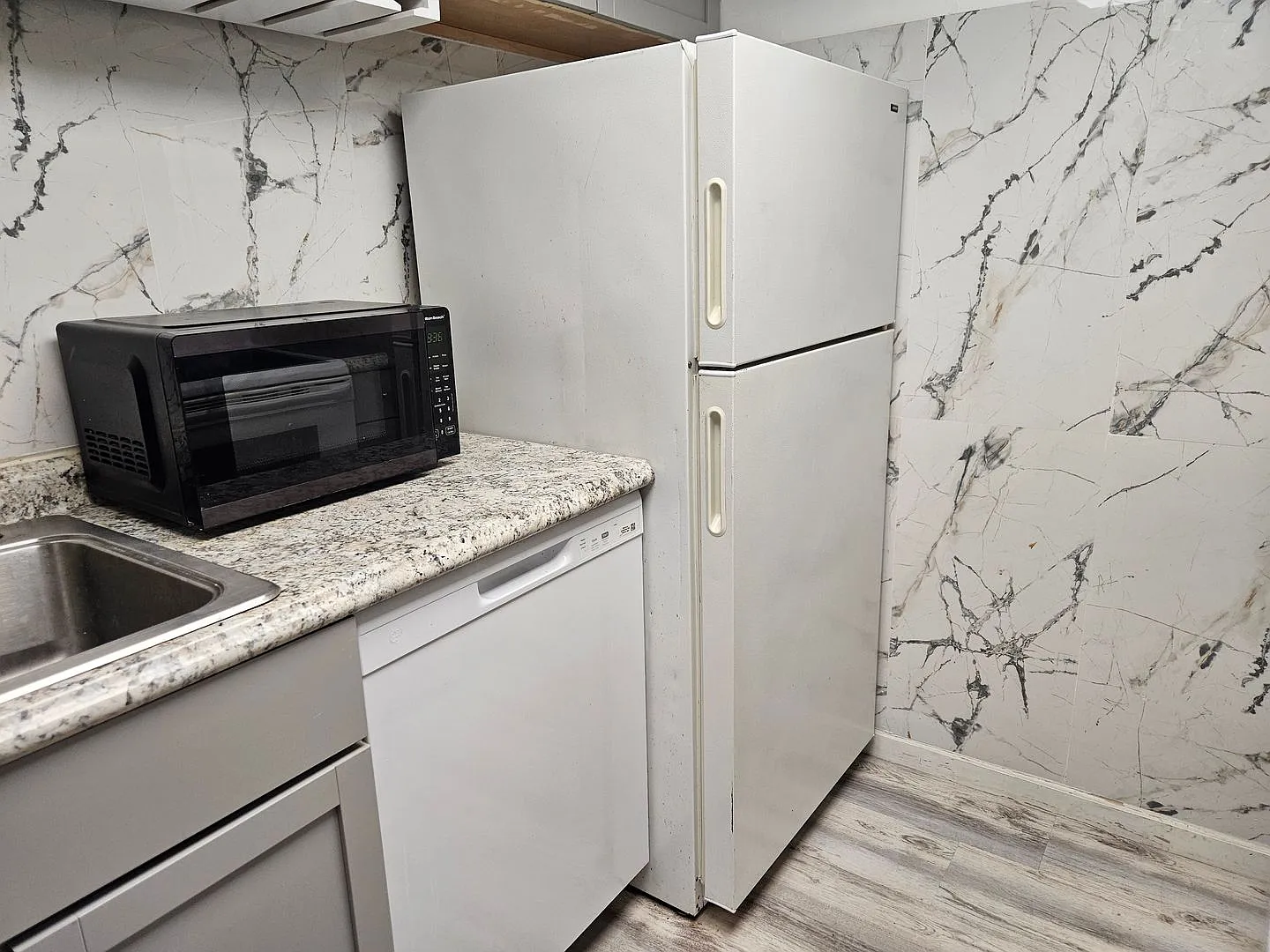 Available NOW: Updated 2 Bedroom Apartment in Bridgeville — Photo 3