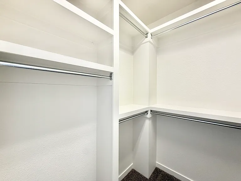 4881 Halifax Ct — Photo 15
