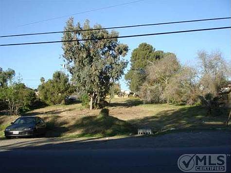 3rd image of 347 W Los Angeles Dr