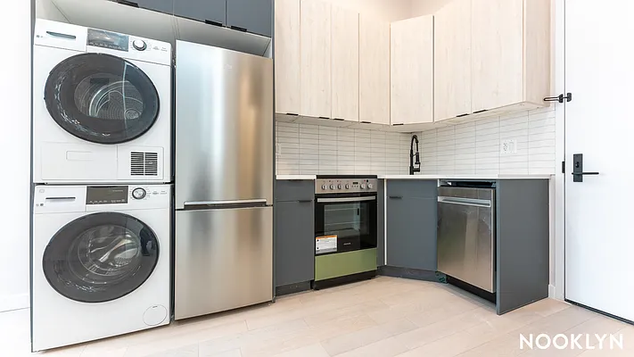 Rented by Jankos Group LLC | media 2