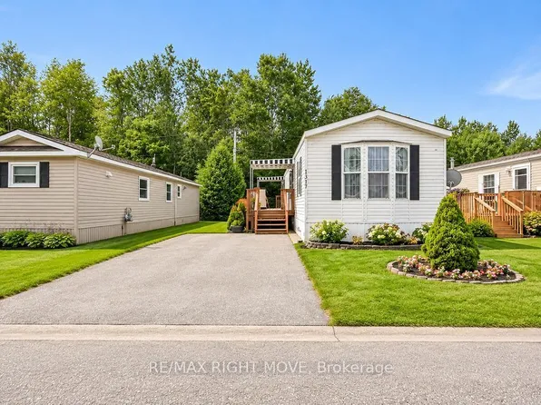 1317 Hilltop Rd, Severn, ON L3V 0V1
