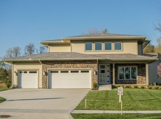 110 Orange Lake Dr, Orange, OH 44022