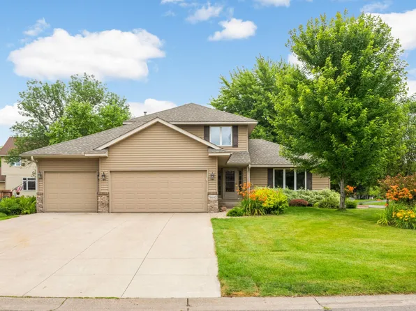 9440 White Oaks Ct, Champlin, MN 55316