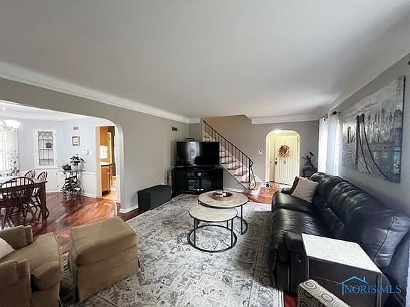 5th image of 2249 Pemberton Dr