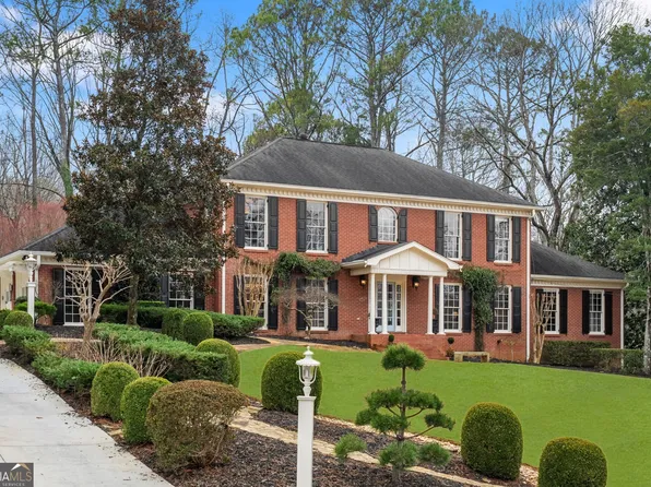 8915 Huntcliff Lake Ct, Sandy Springs, GA 30350