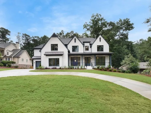 3840 Creekview Dr, Marietta, GA 30068
