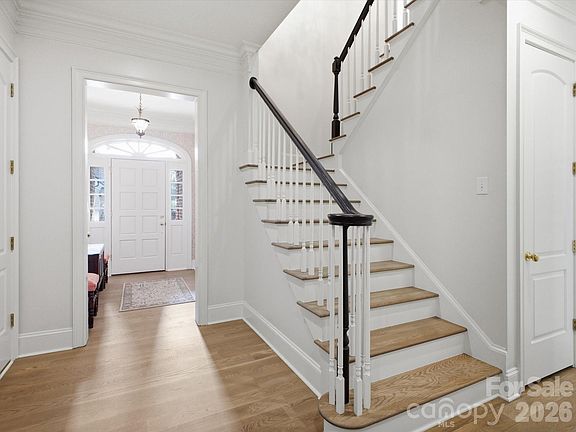 4th image of 2917 Camden Park Pl