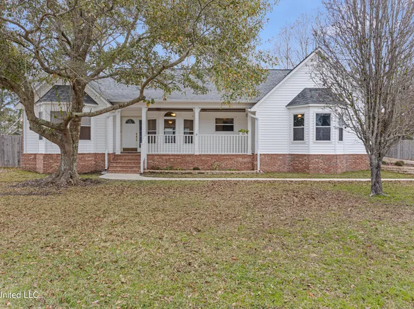 1231 Glendale Pl, Gulfport, MS 39507