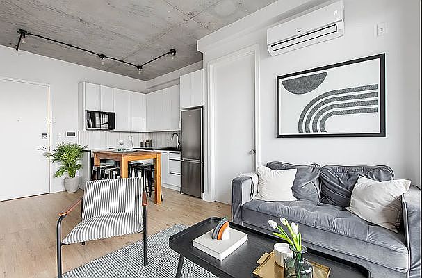 1st image of 815 Flatbush Ave #405