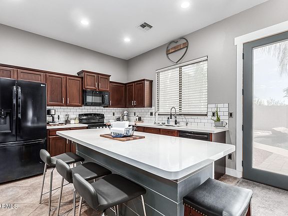 2nd image of 2123 S Valle Verde Cir