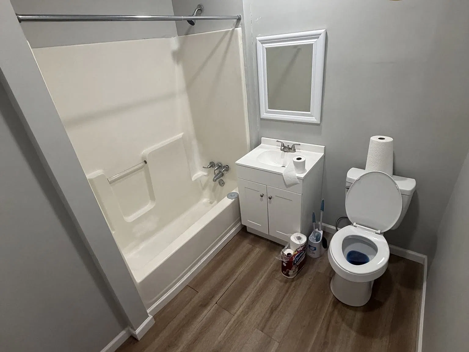 2 bed, 825 sqft, $850 — Photo 2