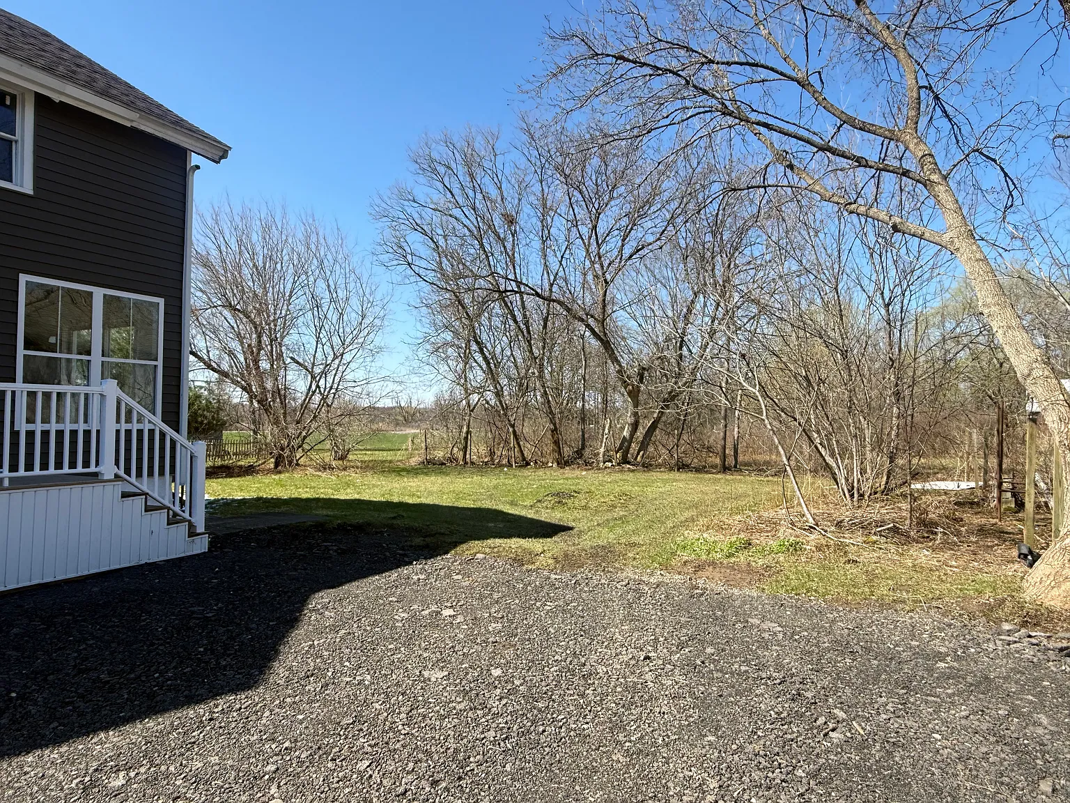 3 bed, 1200 sqft, $1,950 — Photo 3