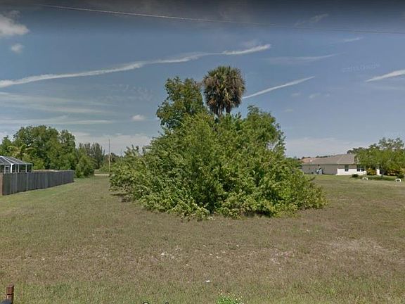 4th image of 333 NE 30th St