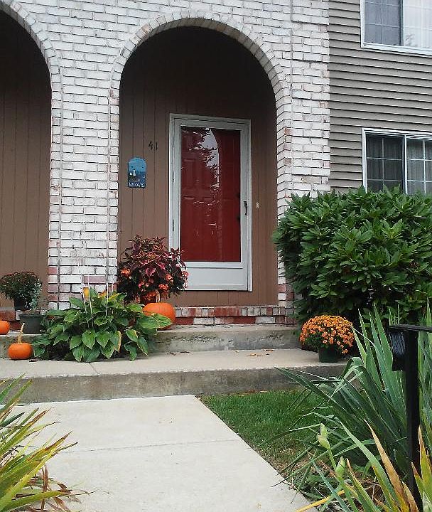 1st image of 41 Marigold Cir