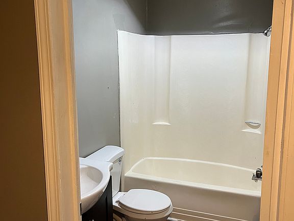 4th image of 241 W Main St APT 7