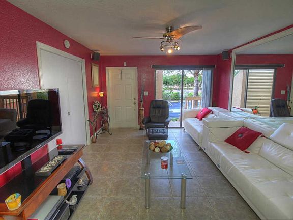 2nd image of 602 Executive Center Dr APT 202