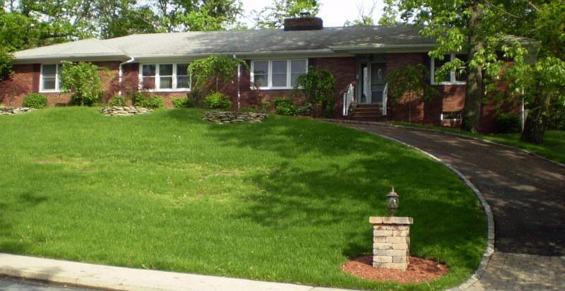 1st image of 24 Speir Dr