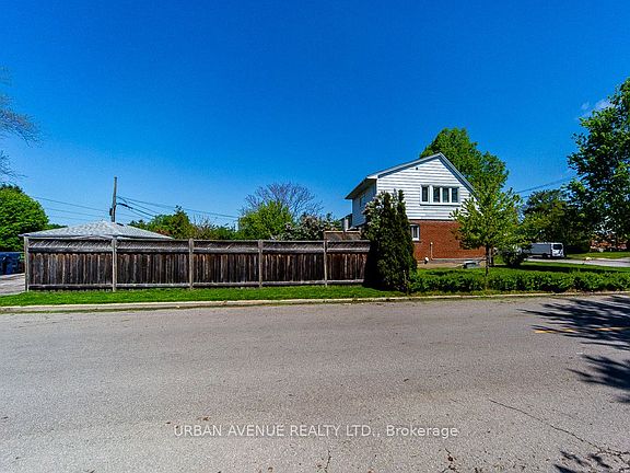4th image of 136 Tower Dr