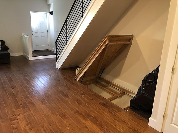 5th image of 2232 Coral St #2232