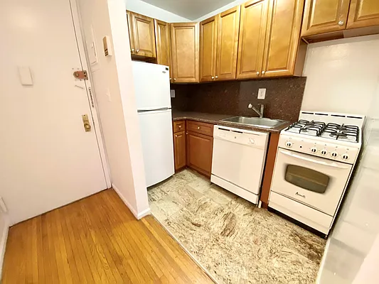 Rented by JM Preston Properties LLC | media 16