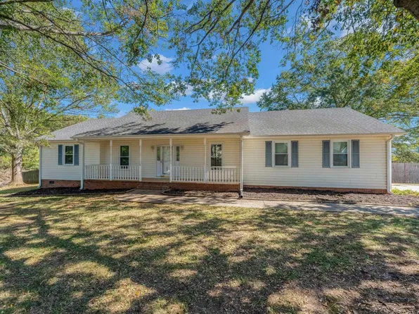 303 Roberts Cir, Greer, SC 29650