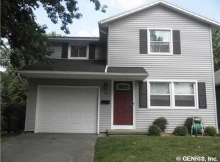 30 Holloway Rd, Rochester, NY 14610