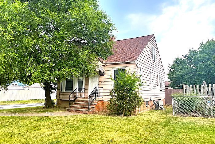 1st image of 7718 Theota Ave