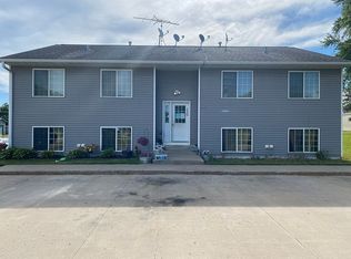 130 Mill St, Wanamingo, MN 55983