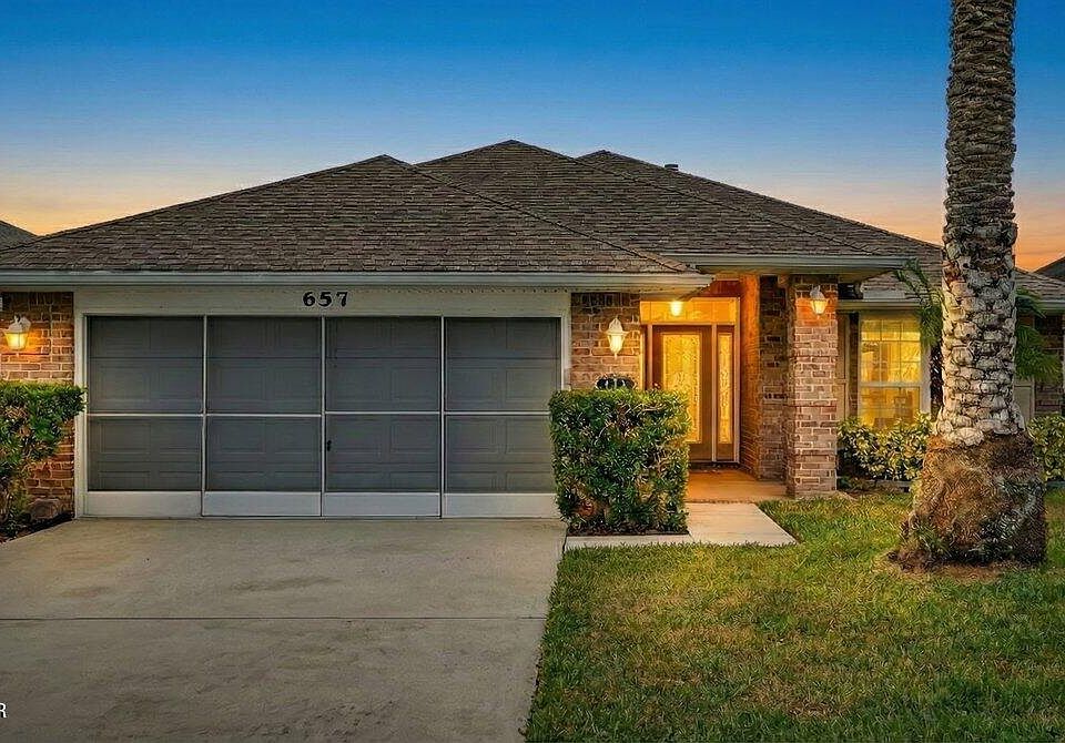 1st image of 657 Coral Trace Blvd