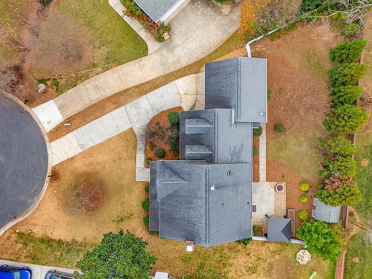 1210 Mendenhall Ct — Photo 38