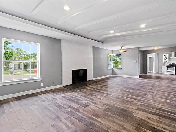 5th image of 1910 Danube Dr