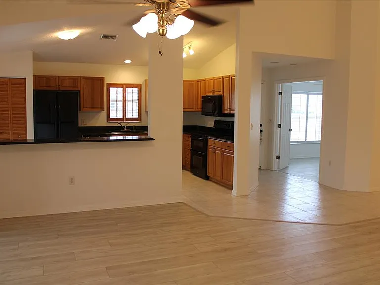 1702 Fairway Trce #1702 — Photo 16