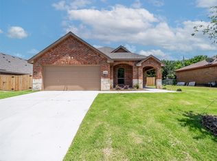 1928 Carrington Dr, Glenn Heights, TX 75154