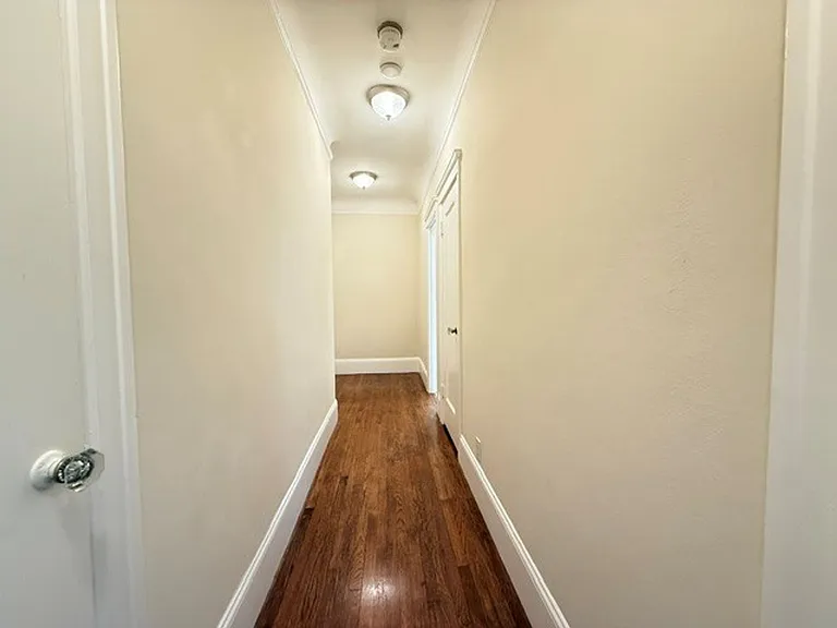 1245 California Street — Photo 11