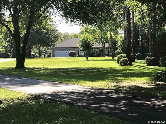 2nd image of 335 Star Lake Dr
