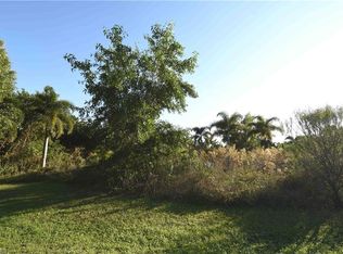 6063 Grove Ave, Bokeelia, FL 33922