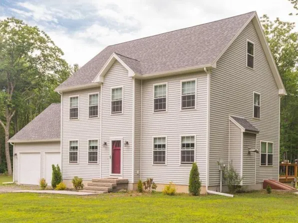 117 Cemetery Rd, Berwick, ME 03901