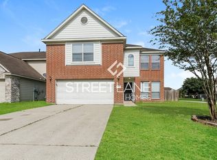 16949 Valiant Oak St, Conroe, TX 77385