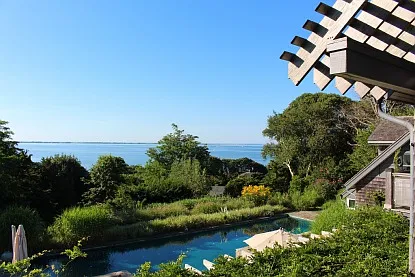 Stuning Bayview Home Southampton South! — Photo 2