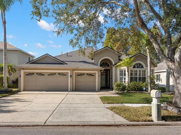 18952 Maisons Dr, Lutz, FL 33558