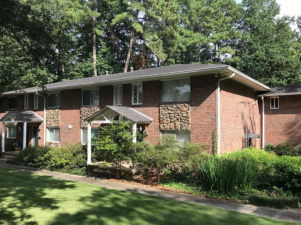 1st image of 2412 Peachwood Cir NE
