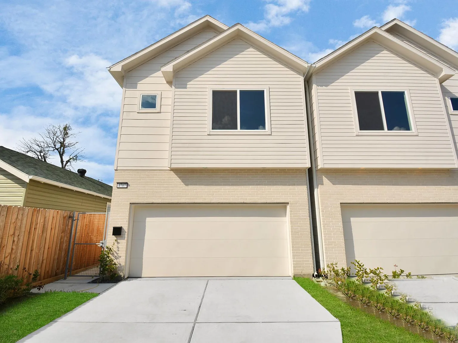 3 bed, 2.5 bath, 1830 sqft, $2,600 — Photo 2