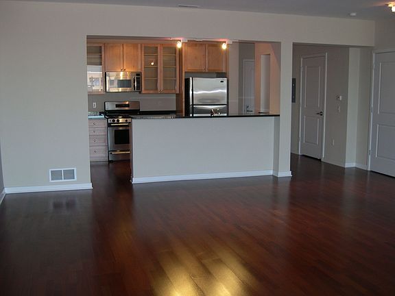 2nd image of 461 Sibley St