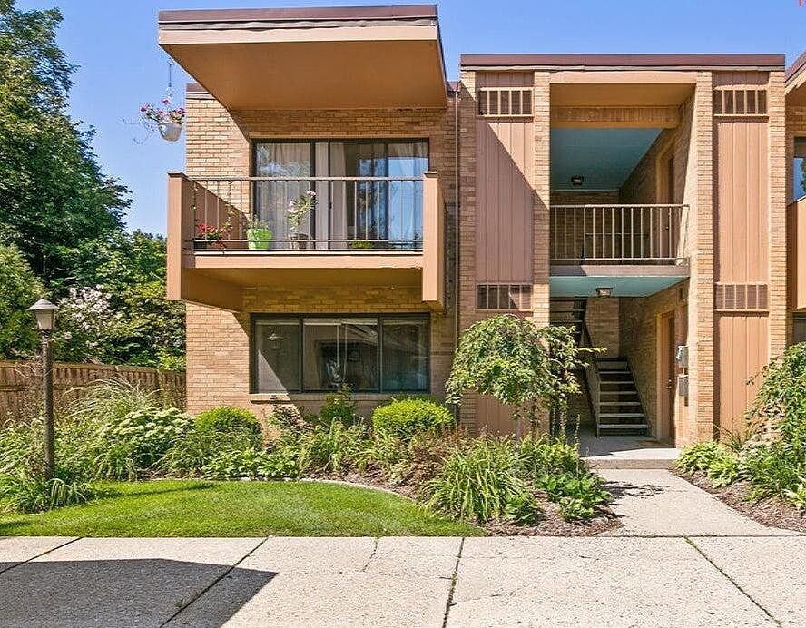 1st image of 23 College Ave SE APT 19