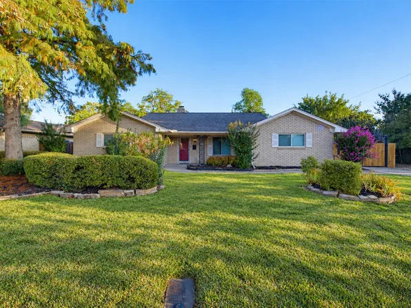 5005 Fall River Dr, Fort Worth, TX 76103