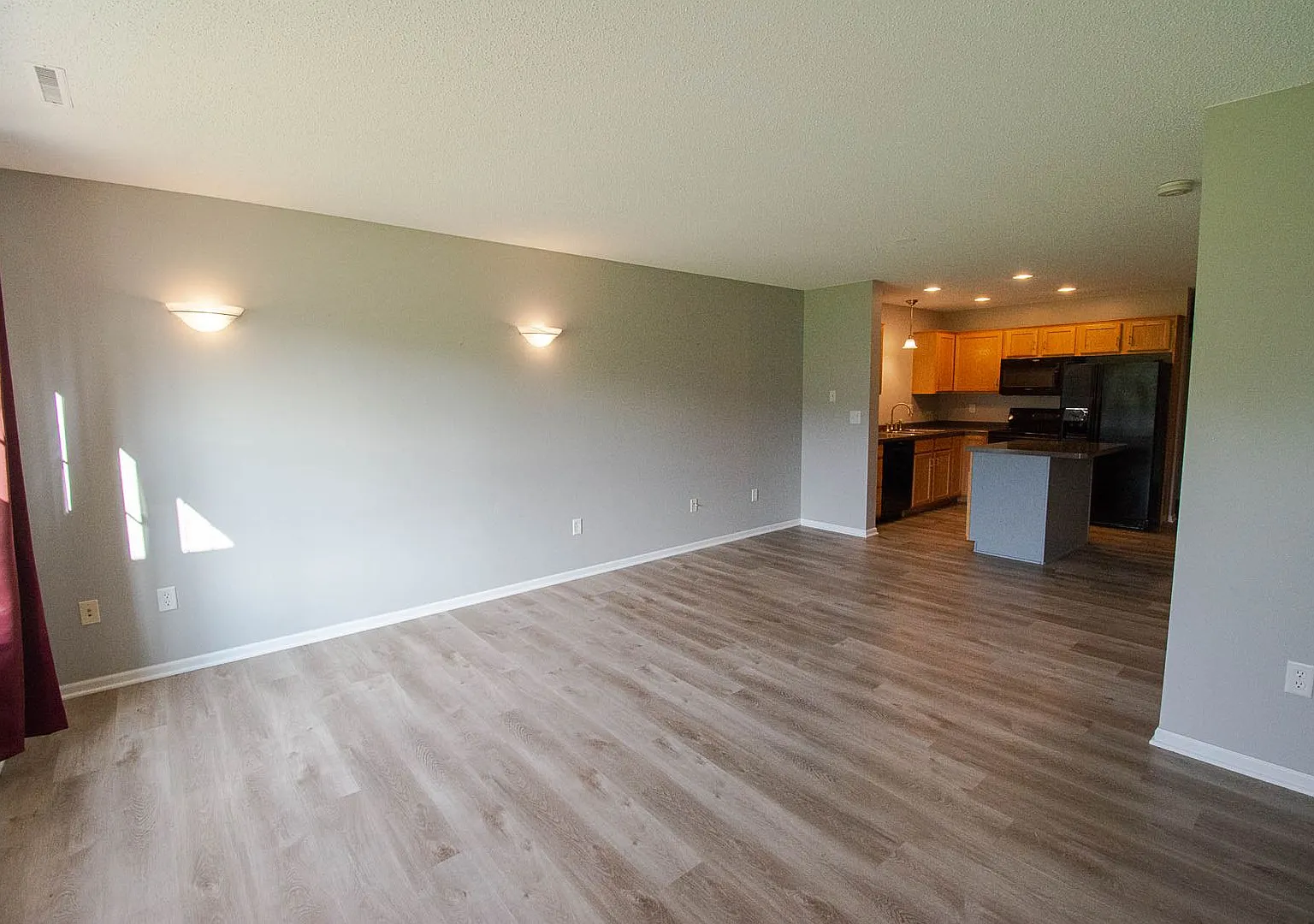 2 Bedroom Townhome off West Circle Drive — Photo 4